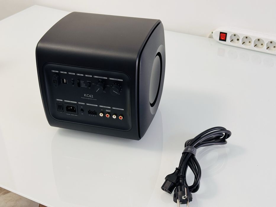 Subwoofer KEF KC62 Carbon Black-Impecabil,ca NOU, 1000W RMS,clasa D