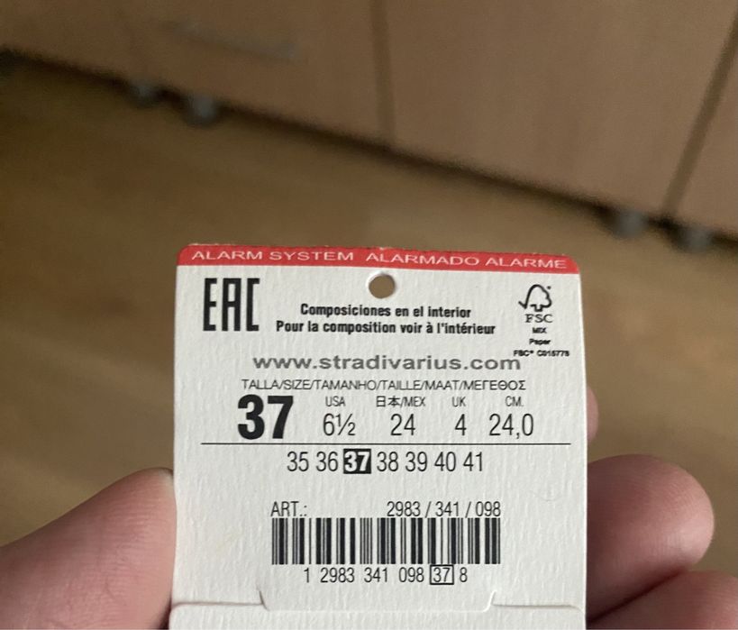 Sandale roz prafuit si negre