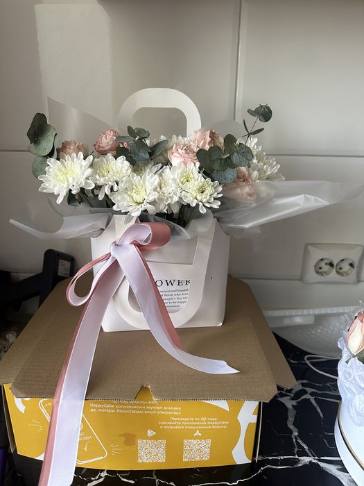 Продам свежие цветы  розы