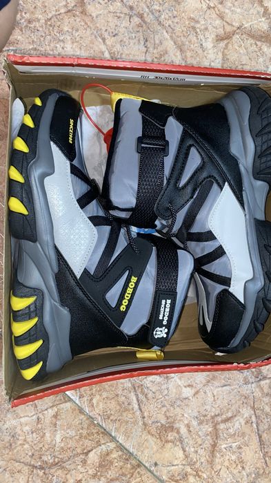 Зимняя обувь на мальчика