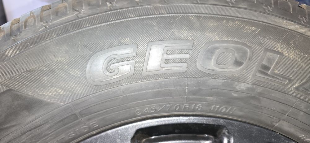Продам шины 245/70/R18