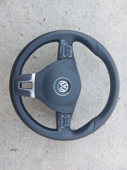 Volan complet piele 3 spite Volkswagen Passat B7 B6 CC Golf 6 Tiguan