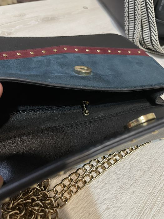 Продам сумочку клатч