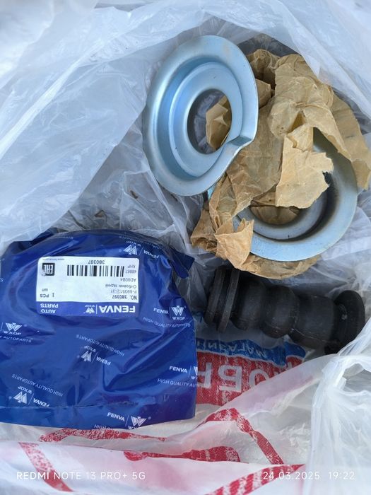 Продам запчасти Ауди 80