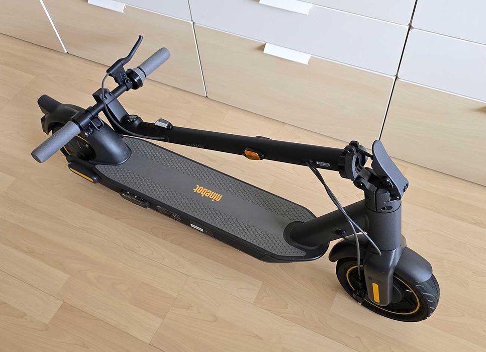 Segway Ninebot Kickscooter MAX G30E II в отлично състояние