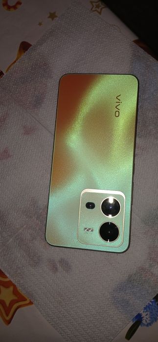 Продам Vivo v 25 e