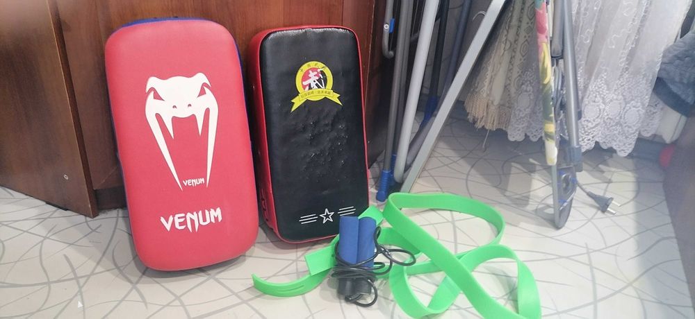 Продаю спорт комплект