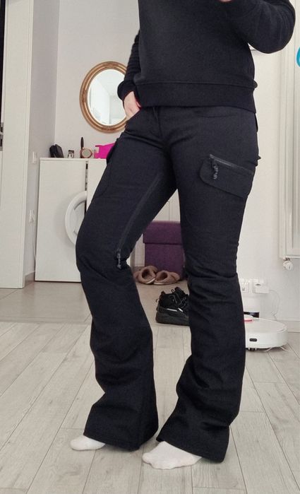 Vand pantaloni snowboard femei XS Burton noi