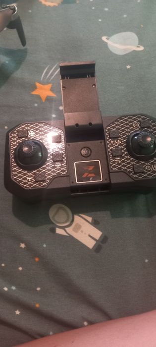 Vând dronă hexacraft bleck shark perfect funcțională