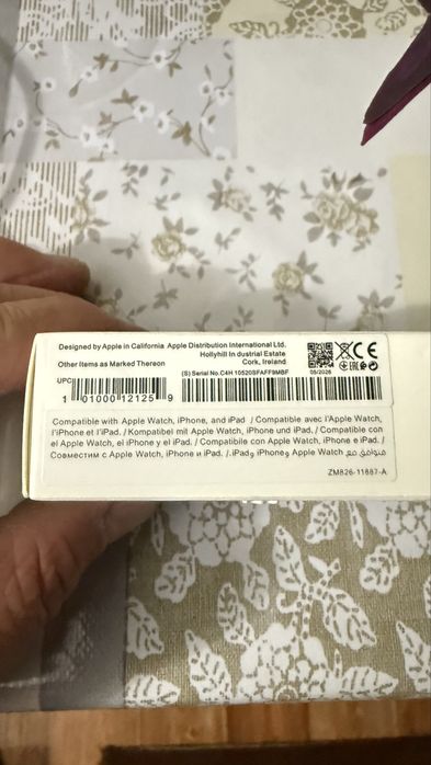 Продам зарядку на айфон
