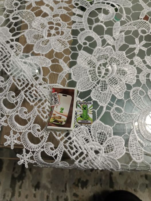 Set figurine Kinder Joy Minecraft Alex shulker și creper