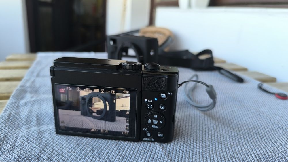 Фотоапарат Panasonic Lumix TZ99