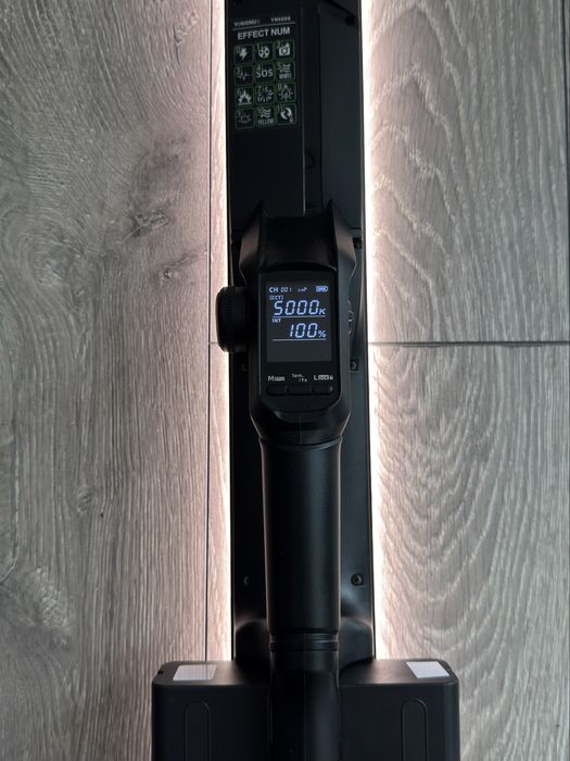 Lampa  Yongnou YN660S