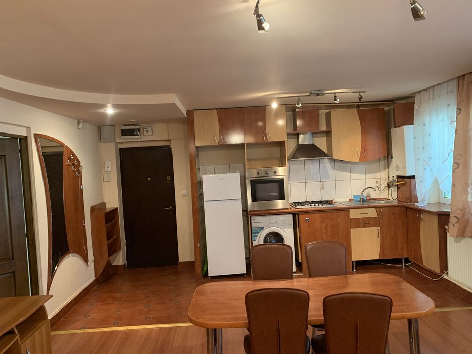 Regim hotelier ap 3 cam parter central Deva