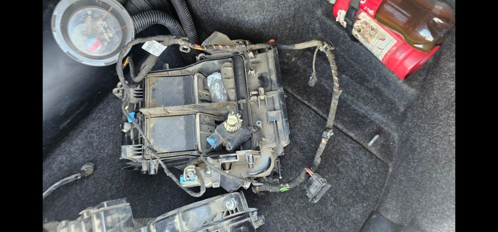 Продам корпус печки Шкода Октавия а5.