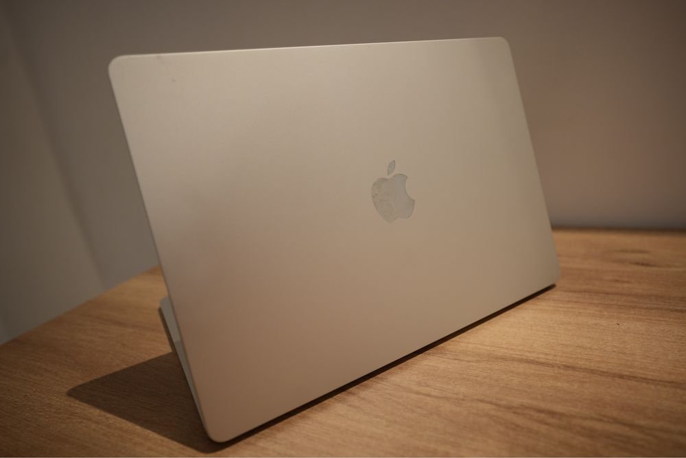 Macbook M3 Air 15”, 16GB Ram, 256GB SSD