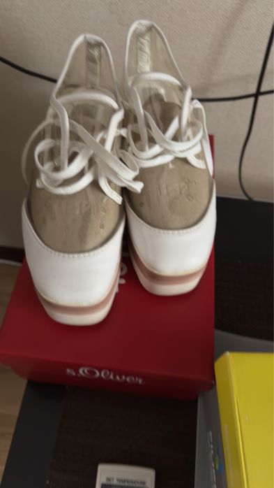 Женская обвуь