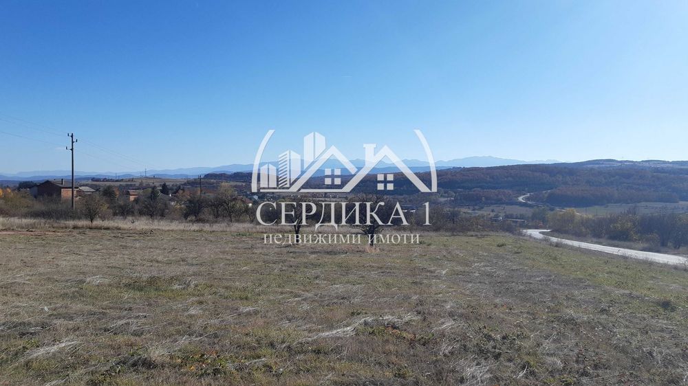Парцел в София, област-с.Вакарел