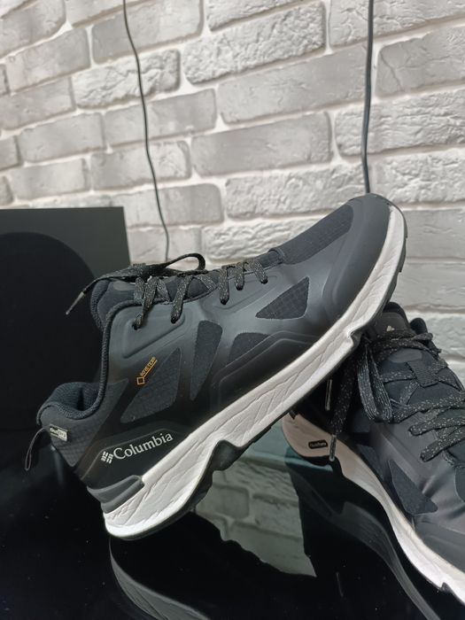 Оригинальные кроссы Columbia