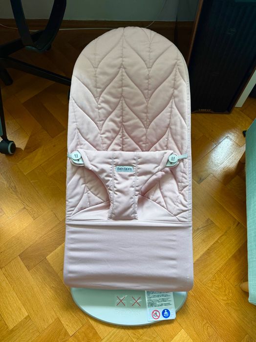 Baby Bjorn dusty pink