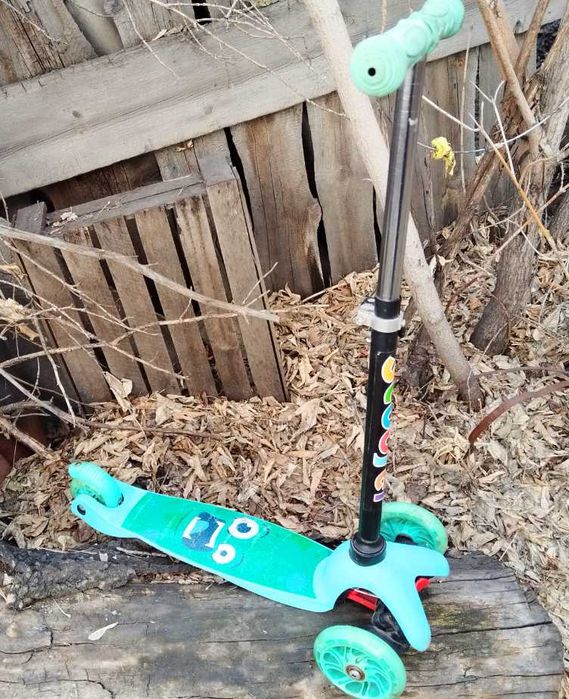 Продам детский самокат