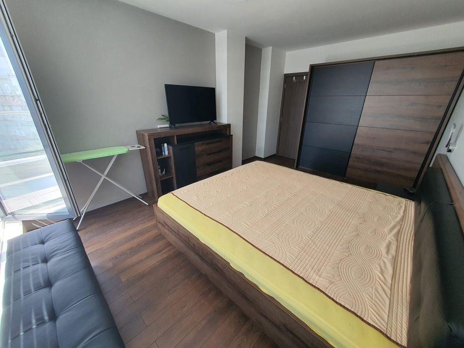 Дава се под наем Двустаен апартамент в Бургас, Славейков - 70 кв.м за 714 € - Снимка #5