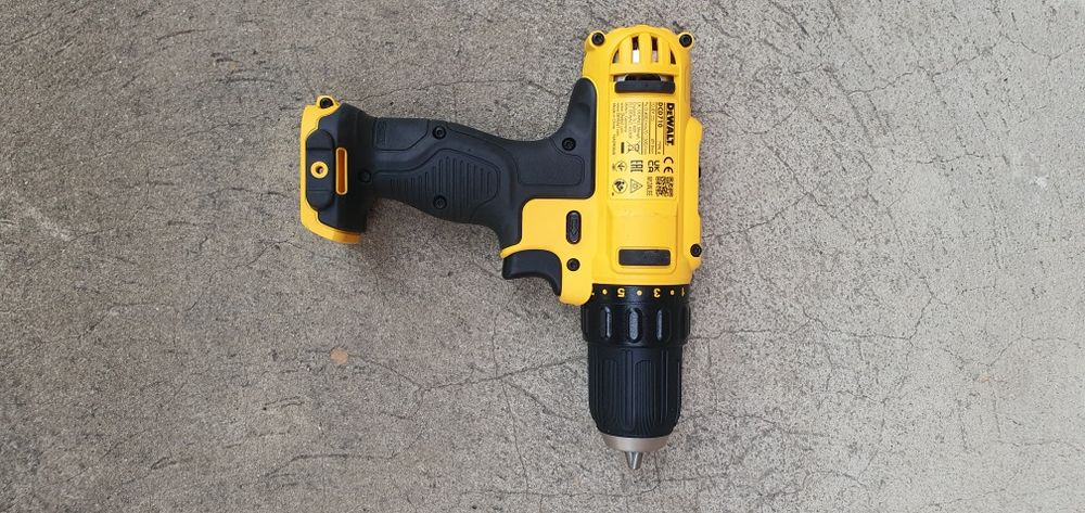 Auto filetanta dewalt 12V.