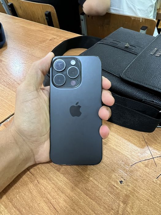 Iphone 15 pro 128/92