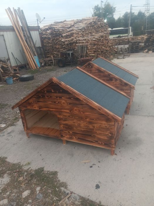 Кучешка къща кучета