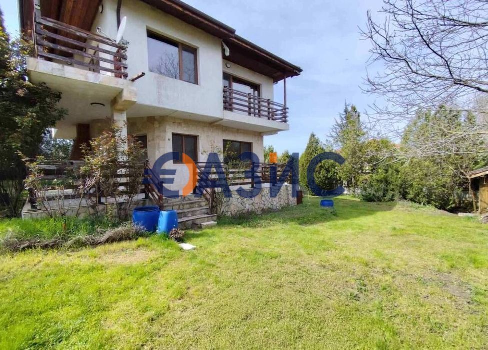 Къща с басейн с. Близнаци на 20 км. от Варна, цена 327 000 евро #34237036