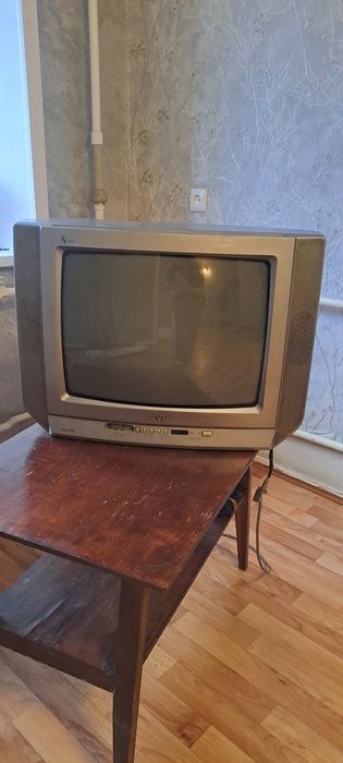 Продам телевизор