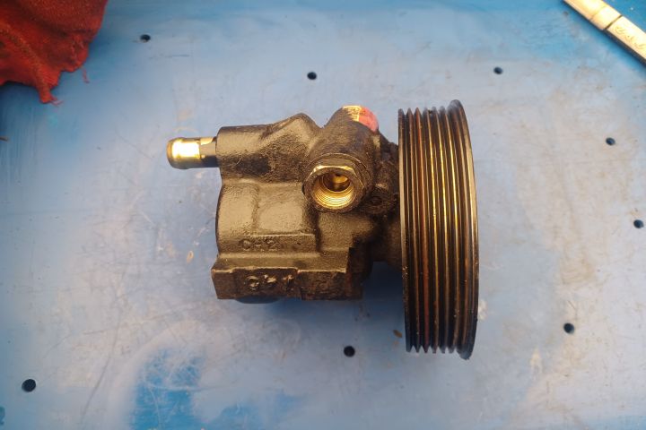 Pompa servodirectie mecanica 7700431286 7700431286 Dacia Logan prima