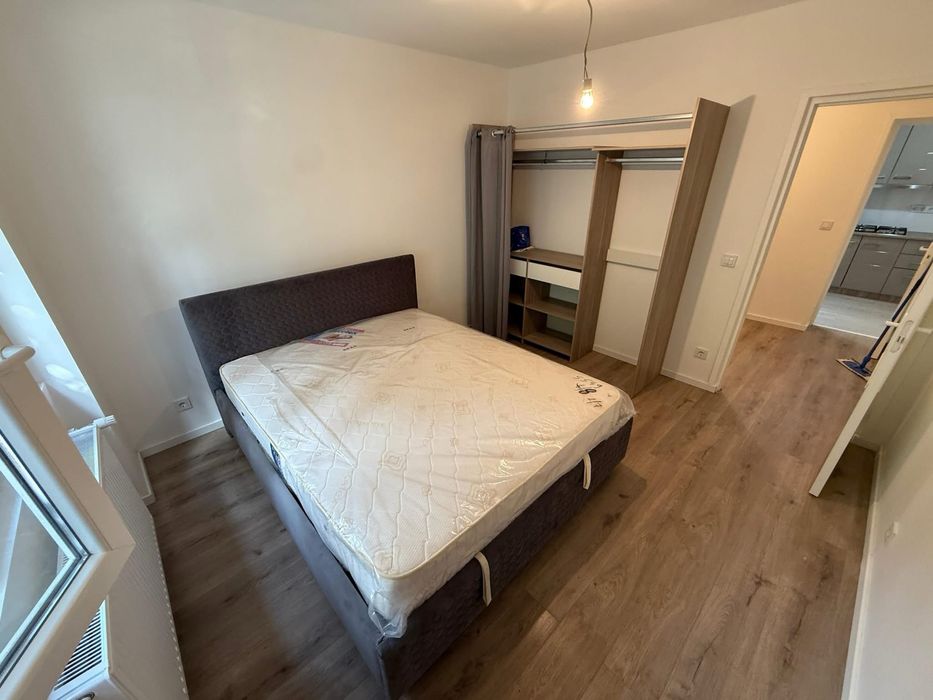 Ofer spre închiriere Apartament 3 camere  + zona de luat masa Etaj 1