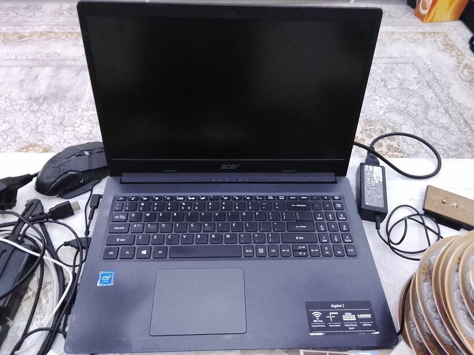 Noutbuk Acer ddr4 sotiladi