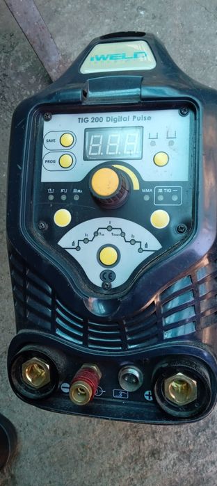 Vând aparat de sudura cu două functii