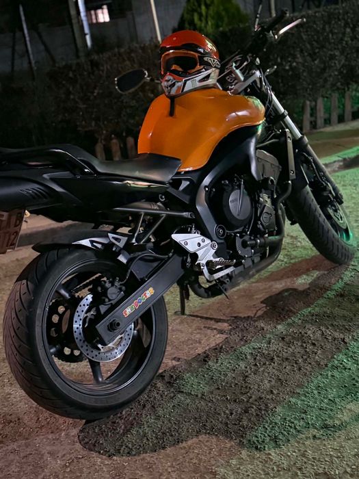 Yamaha FZ 6