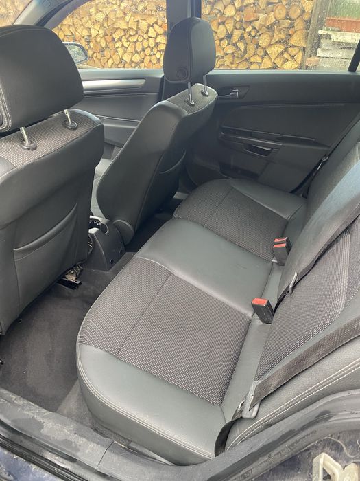 Vind Opel Astra h caravan