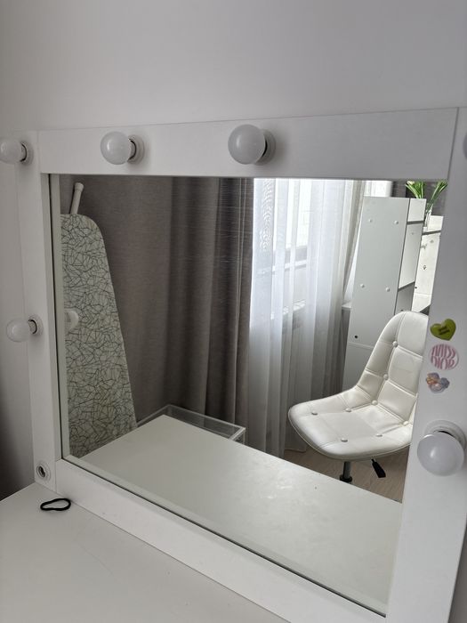 Зеркало с подсветкой