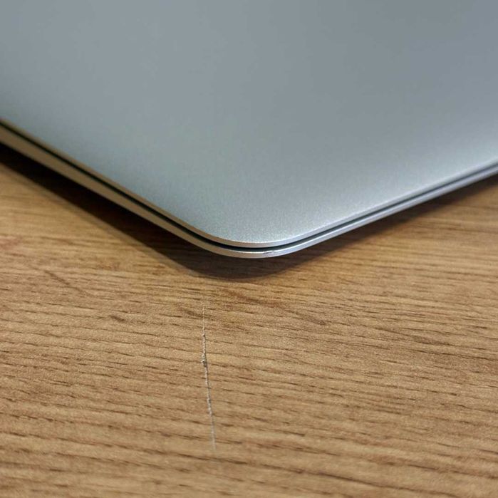 MacBook Air 13 2017 Intel Core i5 SSD 128GB RAM 8GB Silver | TrueGSM
