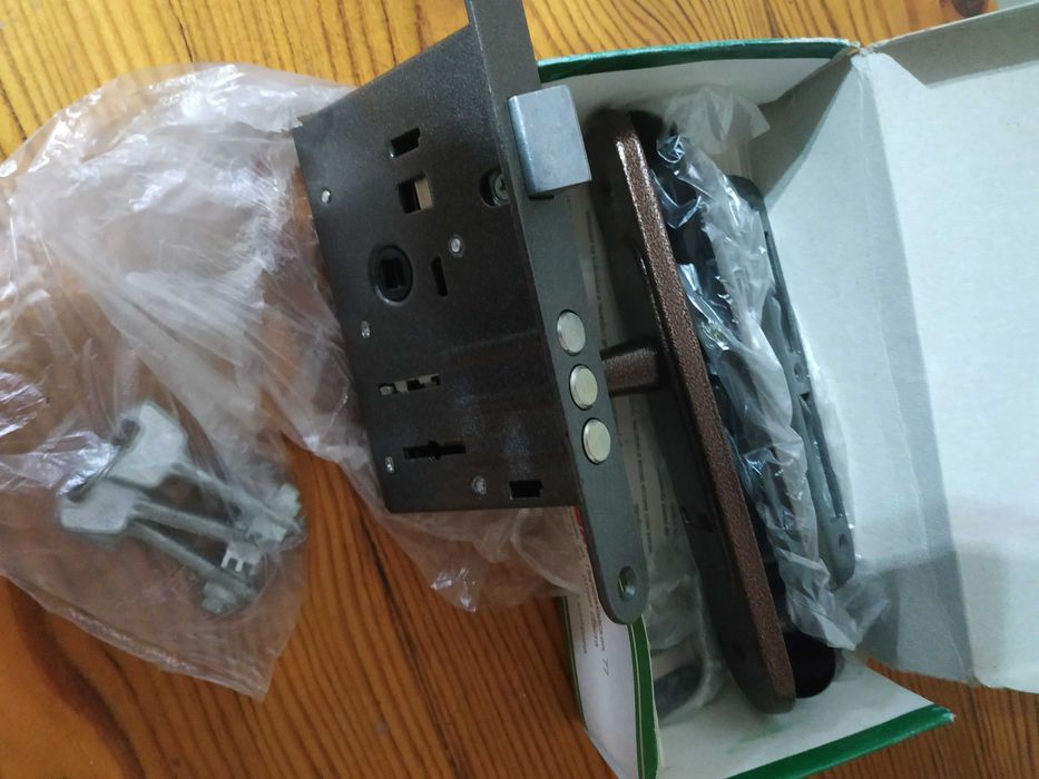 Замок для дверей