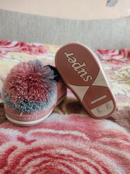 Продаю теплые тапочки