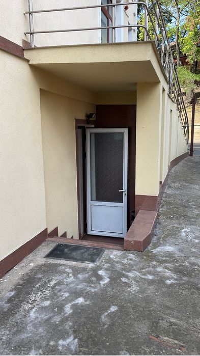 Spatiu pentru birou sau locuit pe strada Arcu