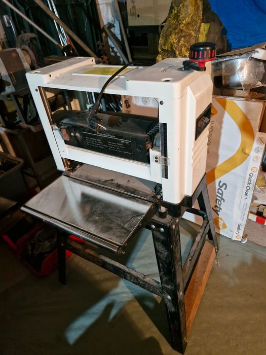 Scule de vânzare folosite secând habd