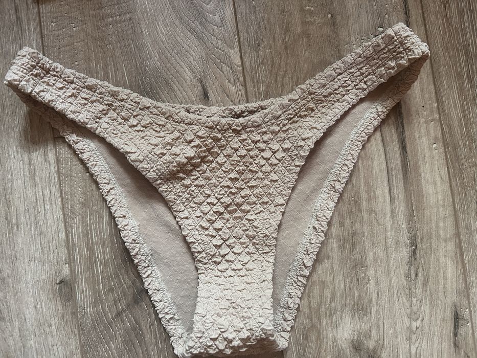 Бански Paramidonna