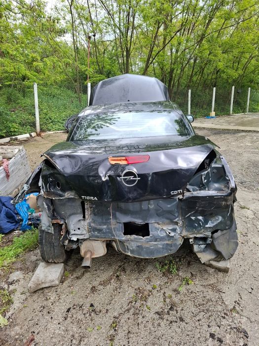 Opel Tigra CDTI 2.0 pentru Dezmembrare