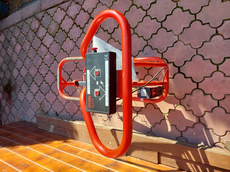 Dispozitiv electric de ridicare-deplasare scaune pers greu deplasabile