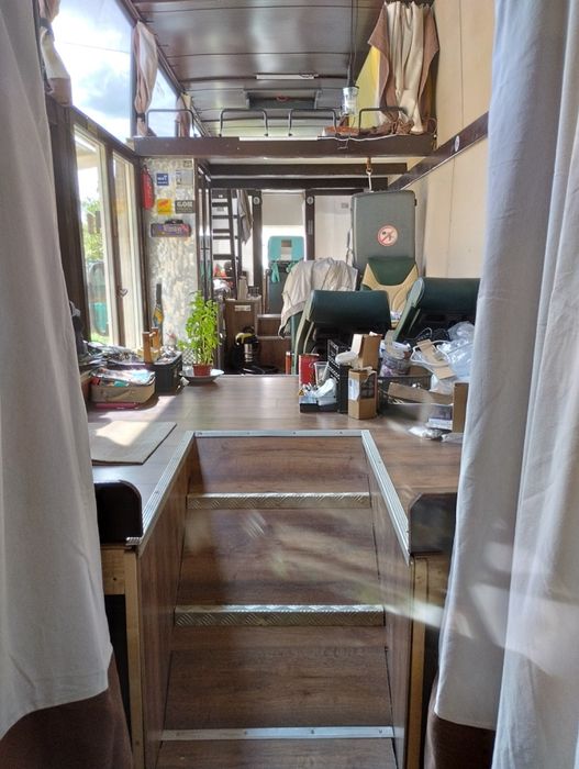 Предлагам Автобус -жилище за снимки ,  клипове филми  и др.