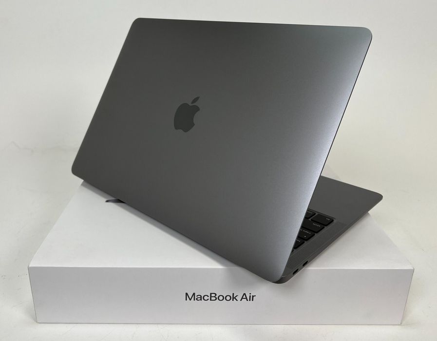 Продам macbook Air 13/ 8/256gb