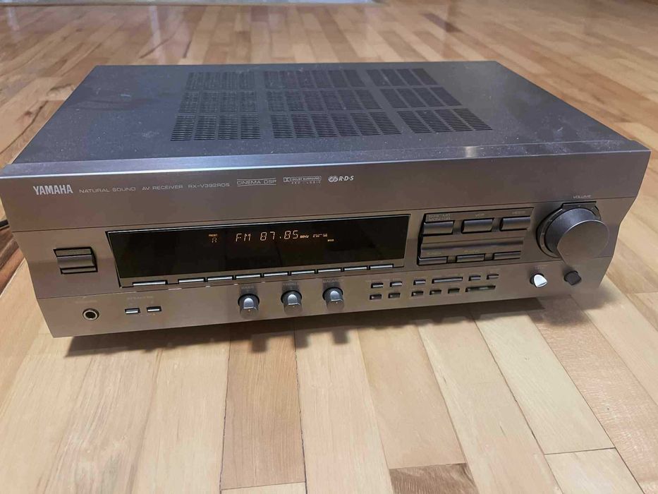 Receiver Yamaha RX-v392 Усилвател