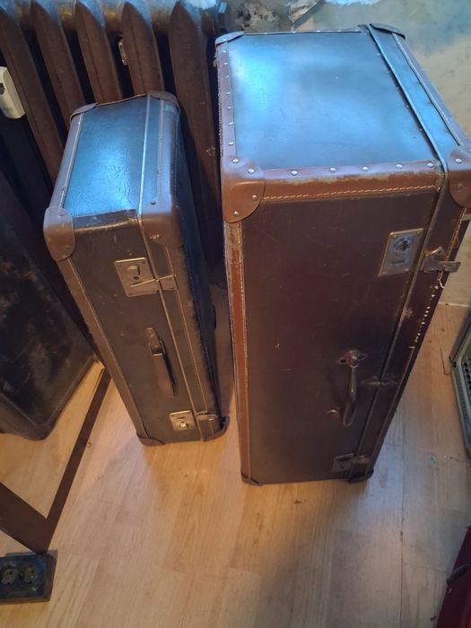 Ретро куфари два  броя